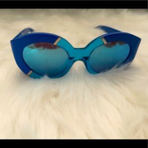 Gorgeous Karen walker sunglasses